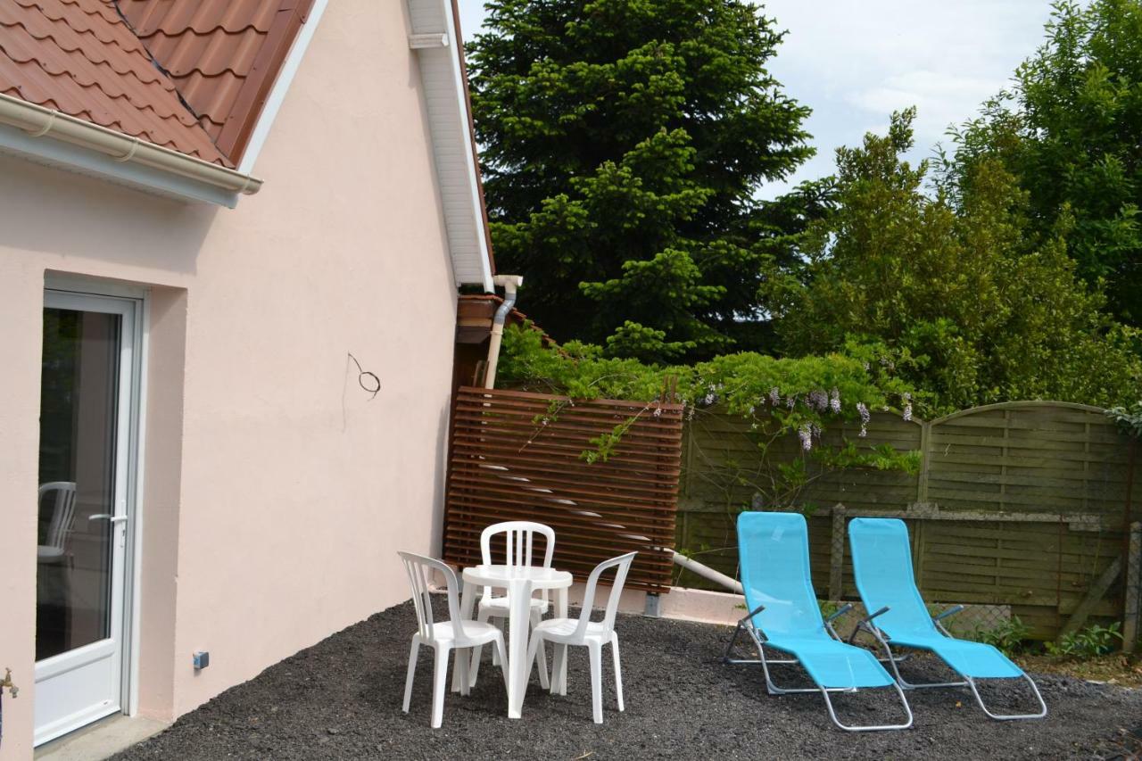 Le Paddock Des Caloges Vila Le Tilleul Exterior foto